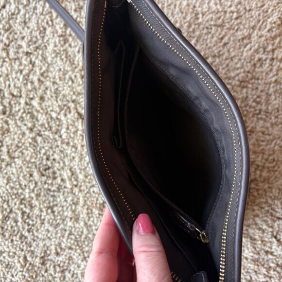 Coach Tan Signature Shoulder/Cross body Bag - Picture 3 of 7